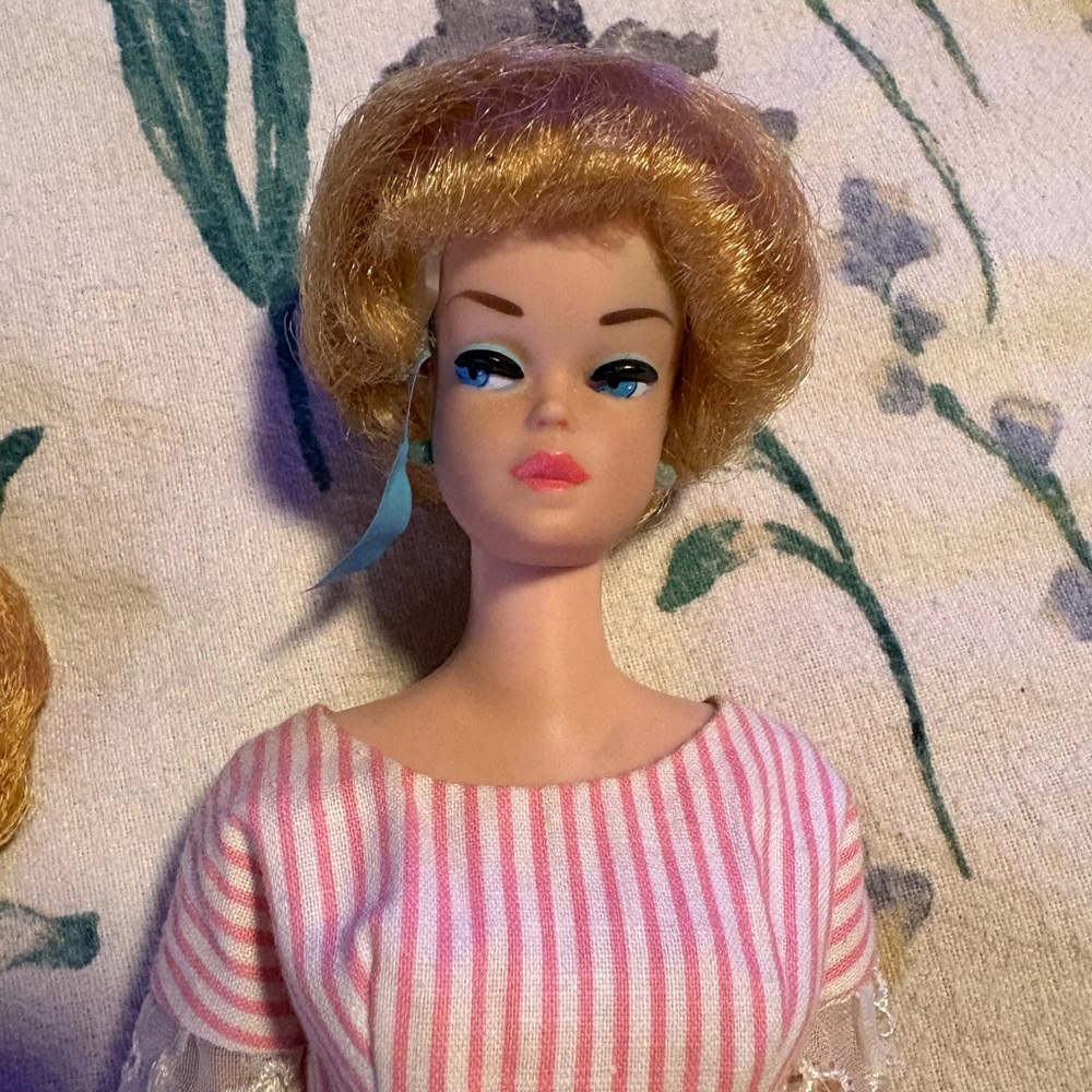 Vintage Mixed Fashion Dolls - Pink Striped Dress & Accessories - Picture 8 of 16